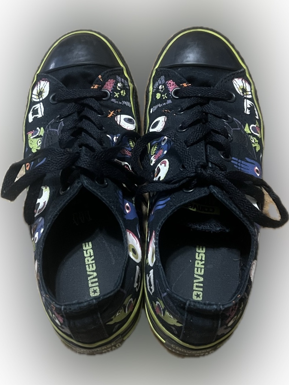 Kid’s Spooky Black & Green Low Top Converse All Stars 💚🧟🖤